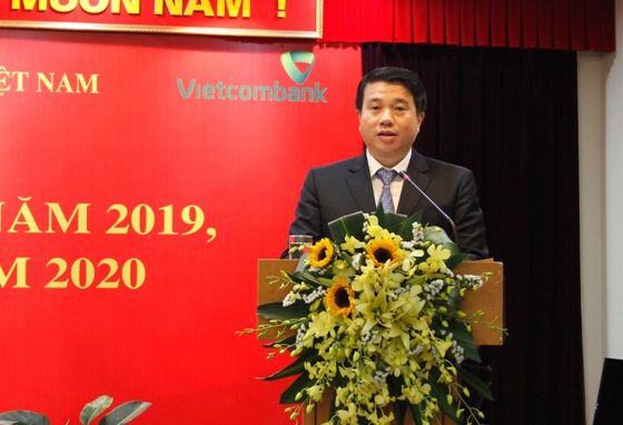 Đồng chí Y Thanh Hà Niê Kđăm - Bí thư Đảng ủy Khối Doanh nghiệp Trung ương phát biểu tại Hội nghị.