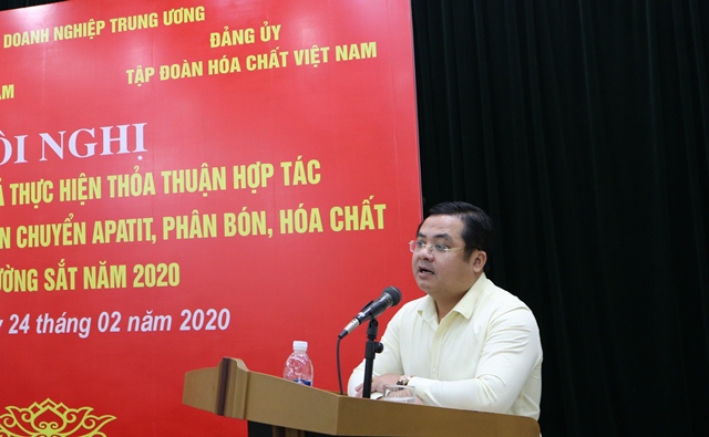 Tổng giám đốc VINACHEM cũng đề nghị lãnh đạo các đơn vị thuộc Tập đoàn khẩn trương xây dựng kế hoạch đăng ký vận chuyển trong năm 2020 với Tổng công ty ĐSVN.