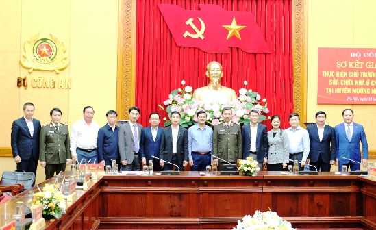 Các đại biểu tham dự Hội nghị.