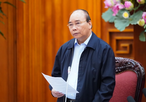 Thủ tướng phát biểu tại cuộc họp.