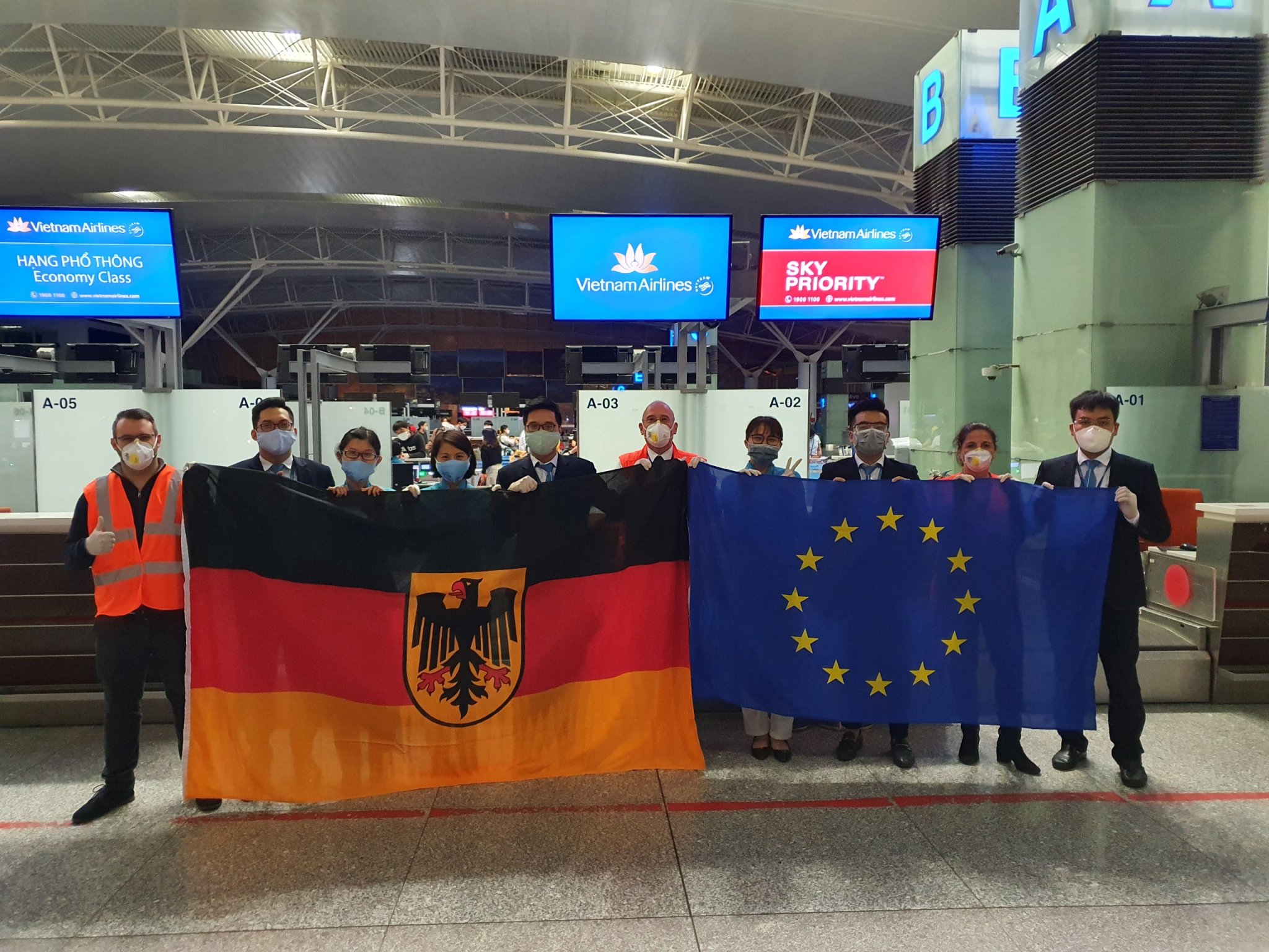 Tâm trạng phấn khởi của các hành khách 