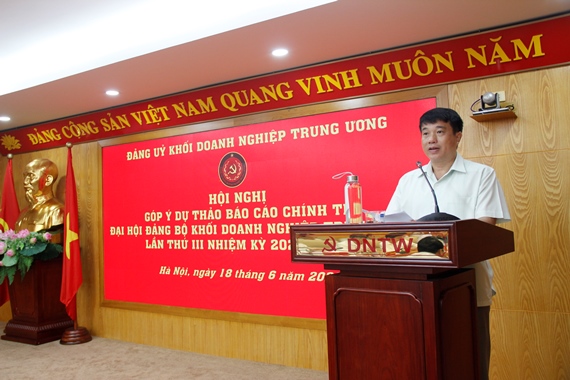 Đồng chí Y Thanh Hà Niê Kđăm, Ủy viên dự khuyết BCH Trung ương Đảng, Bí thư Đảng ủy Khối Doanh nghiệp Trung ương, Trưởng Tiểu ban Văn kiện phát biểu khai mạc Hội nghị.