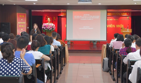 Trung tâm Bồi dưỡng chính trị ĐUK giảng dạy chuyên đề tại lớp bồi dưỡng lý luận chính trị dành cho đảng viên mới