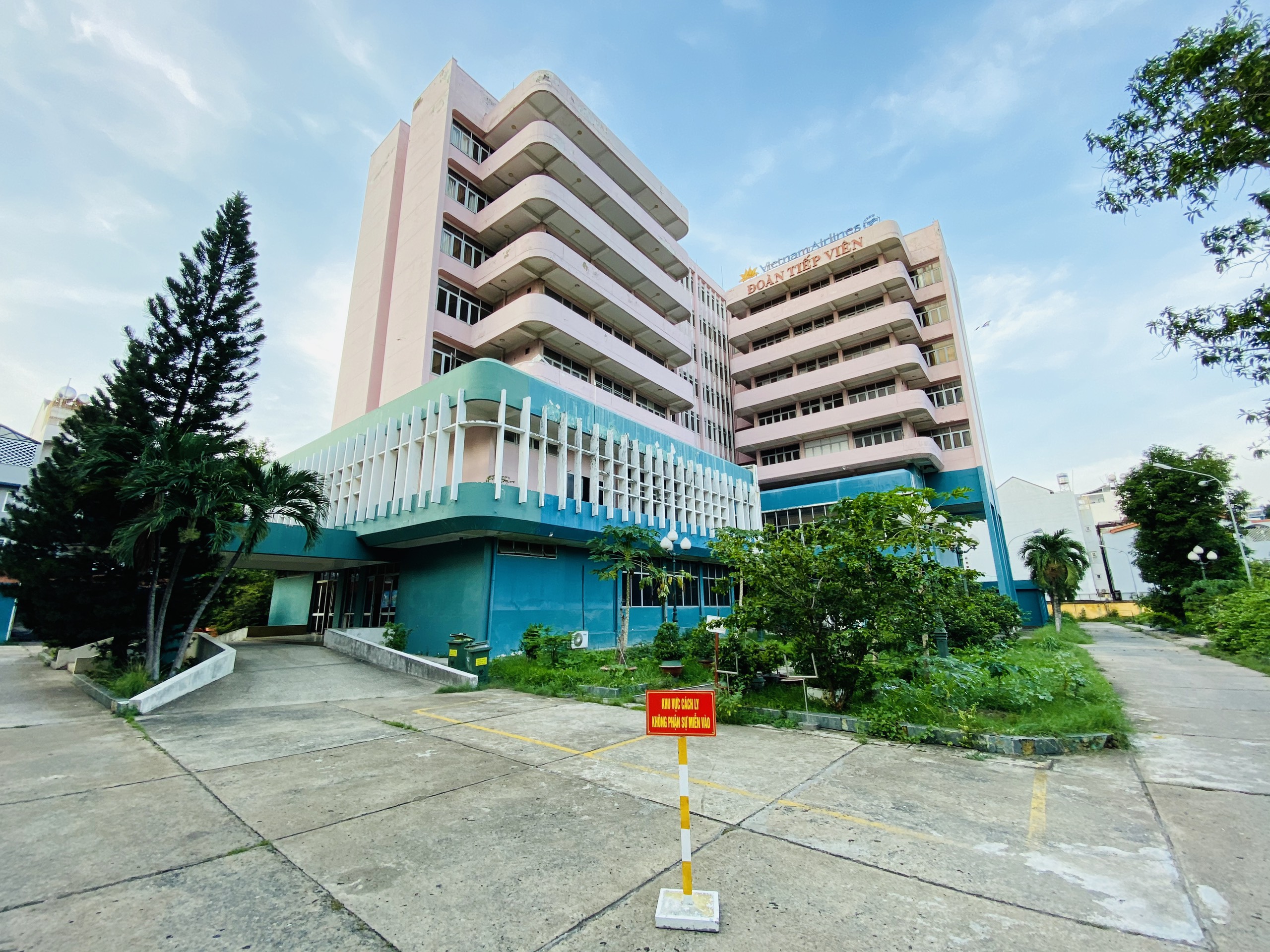 Toàn cảnh khu vực trung tâm cách ly y tế của Vietnam Airlines tại TPHCM.