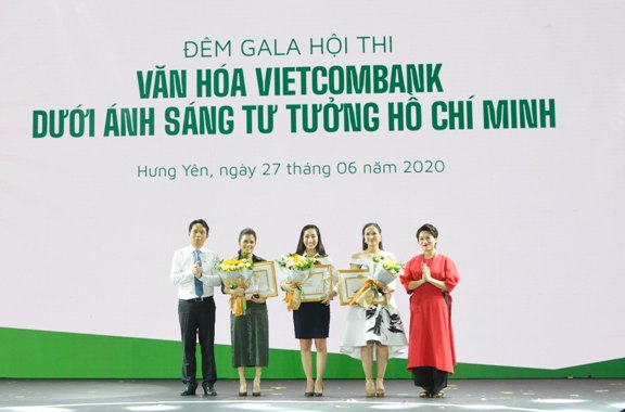 Đại diện lãnh đạo