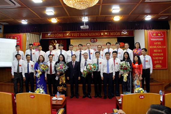Ban Chấp hành Đảng bộ Tổng công ty Lương thực miền Bắc, nhiệm kỳ 2020 - 2025 ra mắt Đại hội.