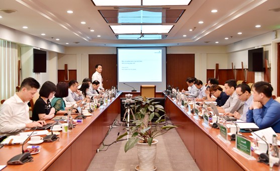 Buổi trình bày kết quả của Nhóm nghiên cứu KTVM Vietcombank.