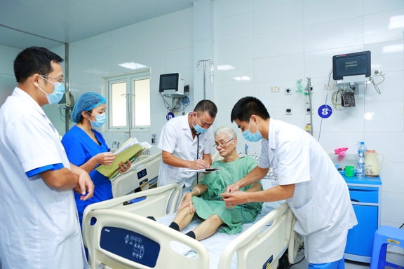 Nhiệm kỳ 2015 -2020, Đảng ủy Bệnh viện Bưu điện đã lãnh đạo đơn vị thực hiện thành công mô hình tự chủ, tự chịu trách nhiệm toàn diện.