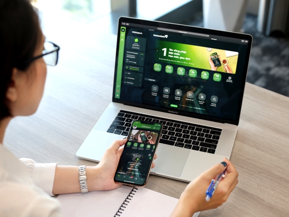 Trải nghiệm dịch vụ ngân hàng số VCB Digibank.