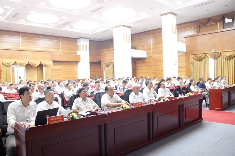 Điểm cầu số 2 tại Hội trường Tổng công ty Hạ tầng mạng VNPT-NET, số 30 Phạm Hùng, quận Nam Tư Niêm, Hà Nội.