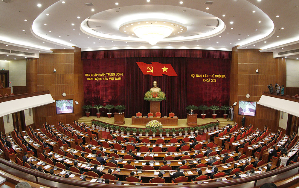 Toàn cảnh phiên bế mạc Hội nghị Trung ương 13.