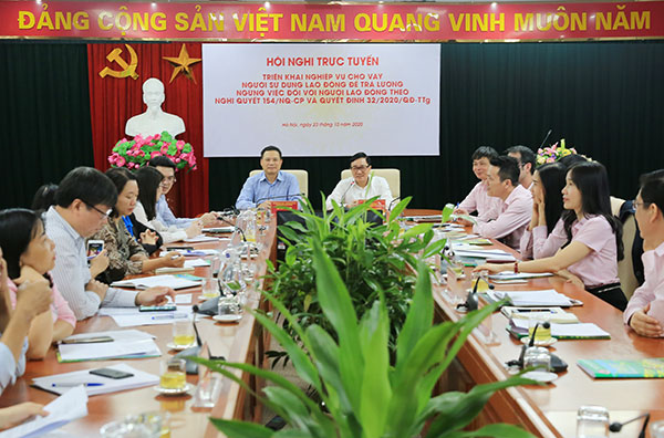 Quang cảnh Hội nghị trực tuyến.