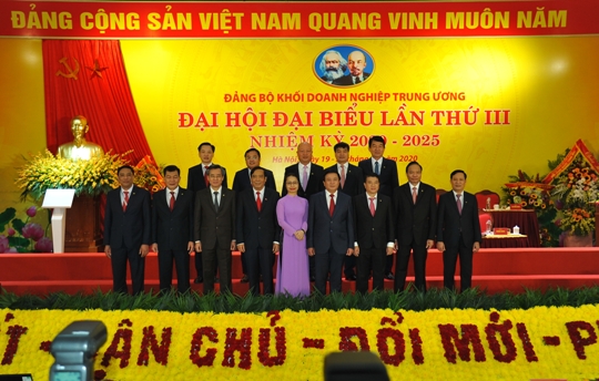 Đoàn đại biểu Đảng bộ Tập đoàn Hóa chất Việt Nam tham dự Đại hội Đảng bộ Khối DNTW lần thứ III