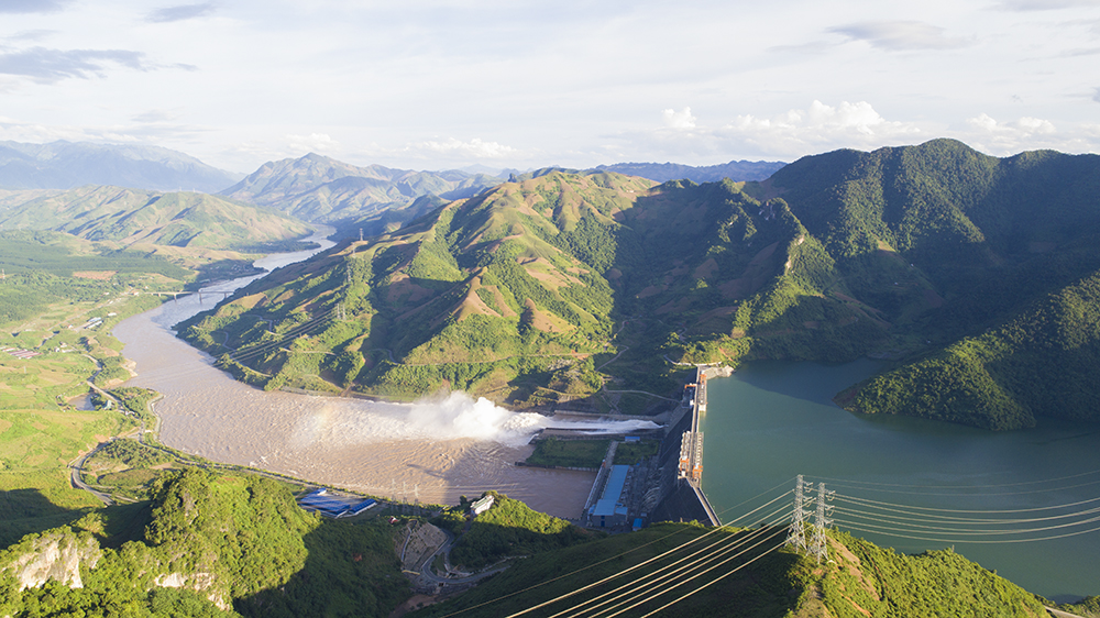 Công ty Thủy điện Sơn La luôn đảm bảo Công trình NMTĐ Sơn La vận hành an toàn, ổn định.