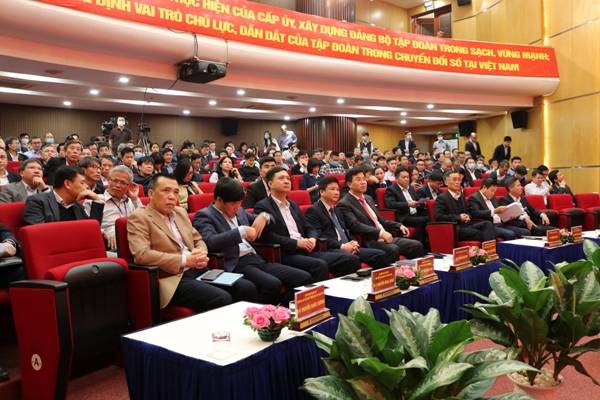 Các đại biểu tham dự Hội nghị.