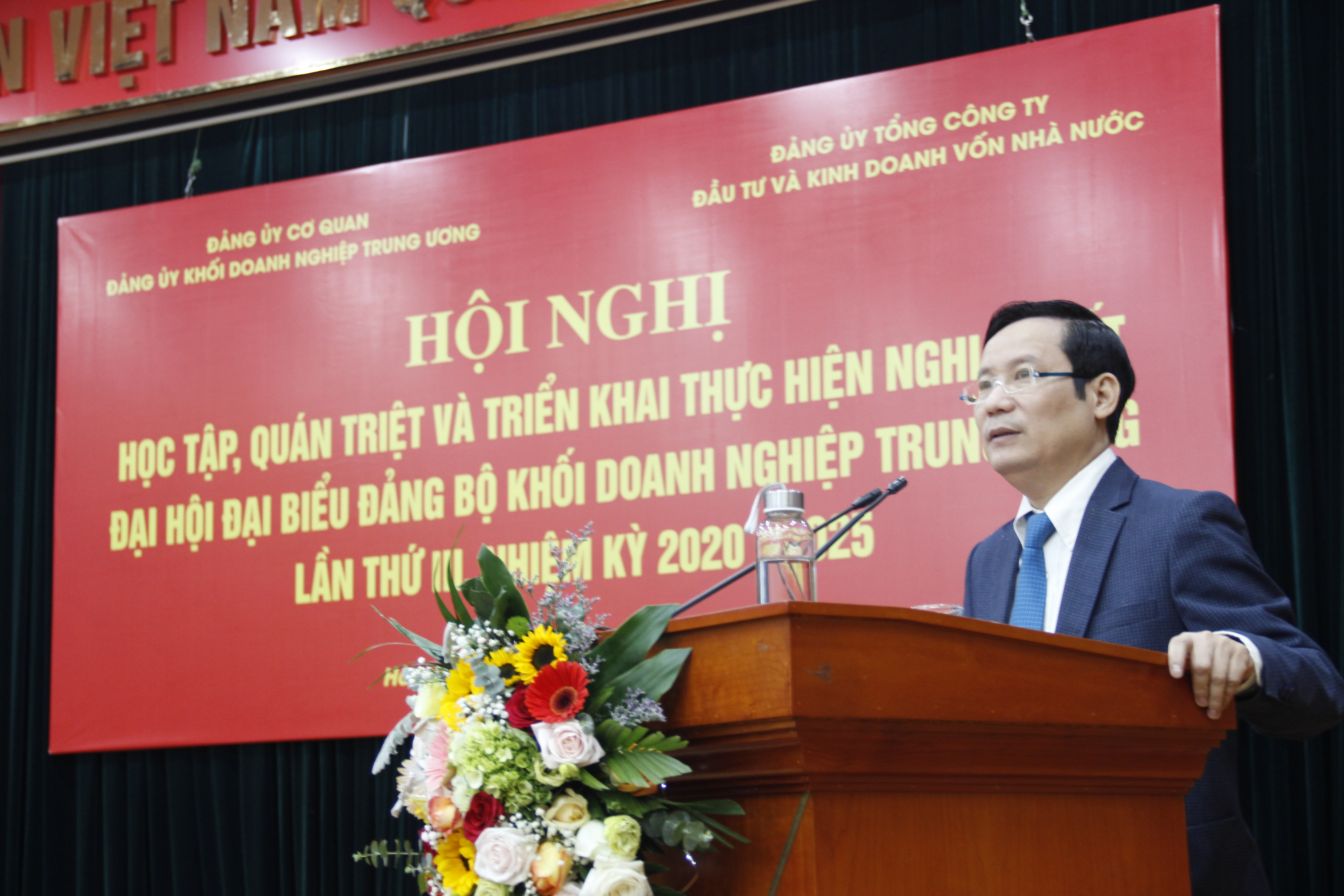 đồng chí Phạm Tấn Công, Phó Bí thư Thường trực Đảng ủy Khối, Bí thư Đảng ủy Cơ quan Đảng ủy Khối  phát biểu khai mạc Hội nghị.