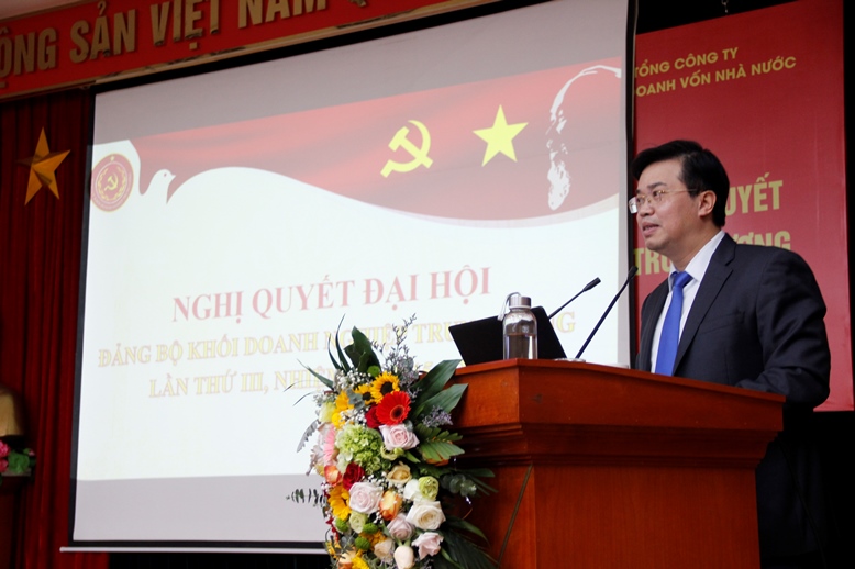 Đồng chí Nguyễn Trung Hiếu - Ủy viên Ban Thường vụ, Trưởng Ban Tuyên giáo Đảng ủy Khối Doanh nghiệp Trung ương  quán triệt nội dung Nghị quyết Đại hội Đảng bộ Khối DNTW lần thứ III, nhiệm kỳ 2020 - 2025. 