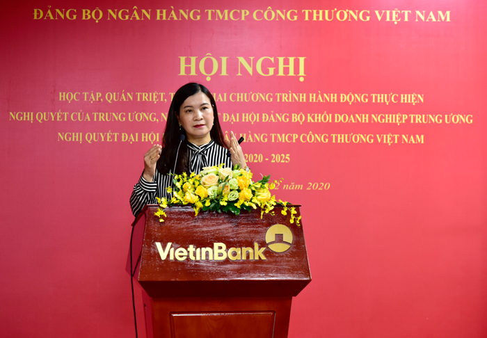 Báo cáo viên Trung ương Nguyễn Thị Tiếp quán triệt các nội dung cơ bản của Nghị quyết Đại hội Đảng bộ Khối Doanh nghiệp Trung ương, nhiệm kỳ 2020 - 2025 tại Hội nghị