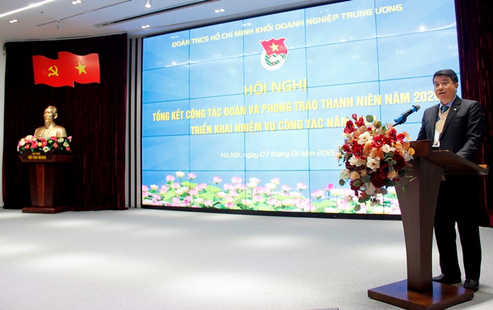 Đồng chí Y Thanh Hà Niê KĐăm - Ủy viên Dự khuyết BCH Trung ương Đảng, Bí thư Đảng ủy Khối Doanh nghiệp Trung ương phát biểu chỉ đạo tại Hội nghị.