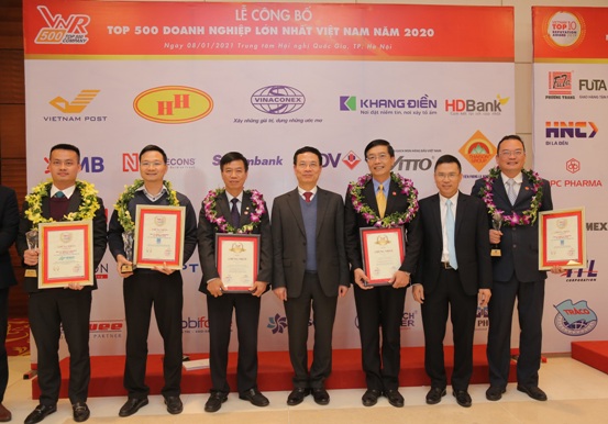 Các đơn vị thành viên của Petrovietnam được tôn vinh tại buổi Lễ.