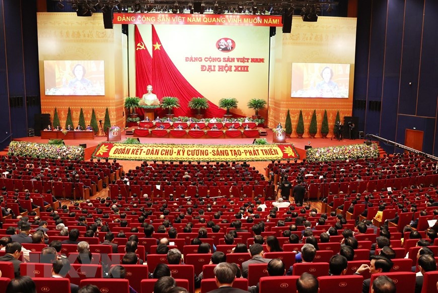 Toàn cảnh phiên thảo luận tại Hội trường, sáng ngày 28/1.