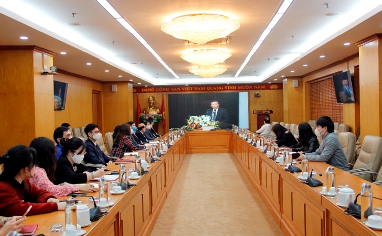 Điểm cầu Đảng ủy Khối Doanh nghiệp Trung ương lắng nghe đồng chí Nguyễn Xuân Thắng thông báo nhanh kết quả Đại hội đại biểu toàn quốc lần thứ XIII của Đảng.