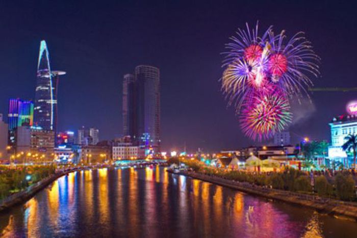 Các địa phương cân nhắc việc bắn pháo hoa (kể cả xã hội hóa) để thực hiện nghiêm các quy định về phòng, chống dịch bệnh.