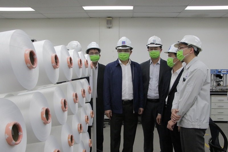 Tổng giám đốc PVN Lê Mạnh Hùng kiểm tra tình hình hoạt động sản xuất tại VNPOLY.