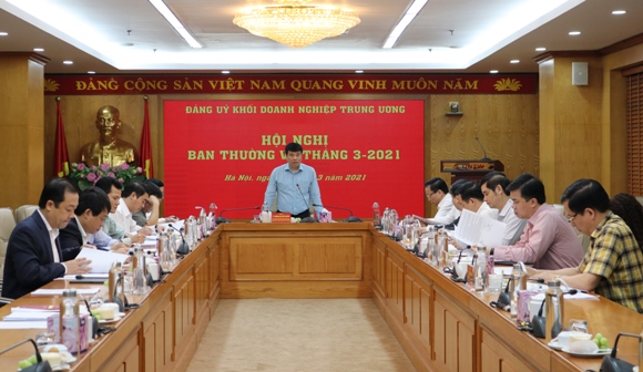 Đồng chí Y Thanh Hà Niê Kđăm - Ủy viên BCH Trung ương Đảng, Bí thư Đảng ủy Khối Doanh nghiệp Trung ương chủ trì Hội nghị.