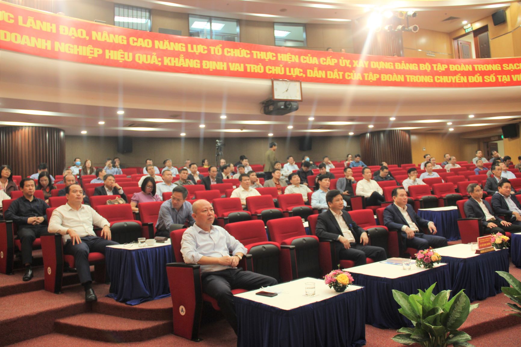 Điểm cầu số 2