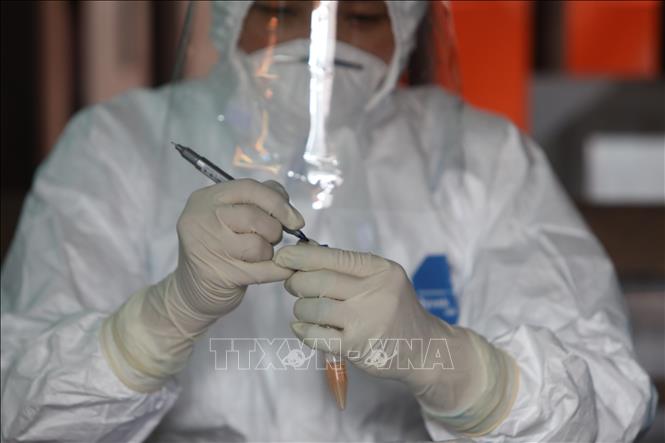 Xét nghiệm sàng lọc virus SARS-CoV-2.