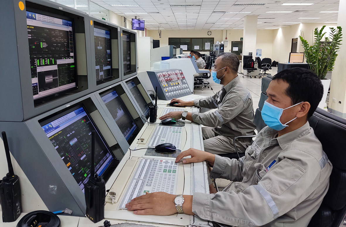 Các kỹ sư, chuyên gia PVFCCo luôn cố gắng vận hành Nhà máy Đạm Phú Mỹ an toàn, ổn định.