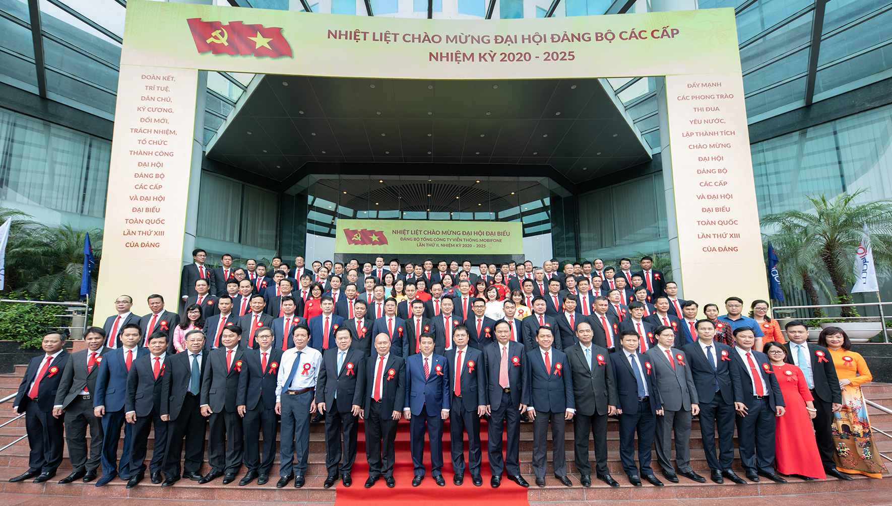 Ra mắt Ban Chấp hành Đảng bộ Tổng công ty Viễn thông MobiFone, nhiệm kỳ 2020 - 2025.