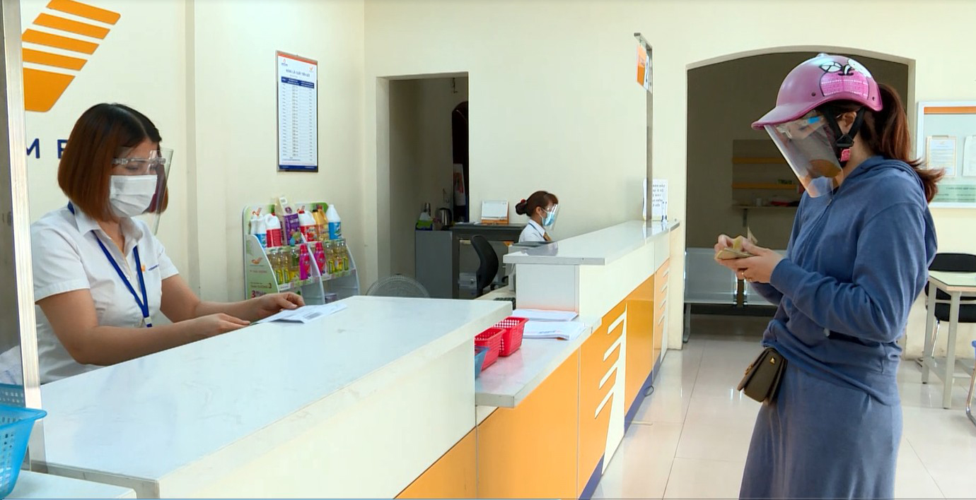 Trước diễn biến của dịch Covid-19, nhu cầu sử dụng dịch vụ chuyển phát kết quả giải quyết thủ tục hành chính tăng mạnh