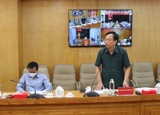 Đại diện Thành ủy Hà Nội