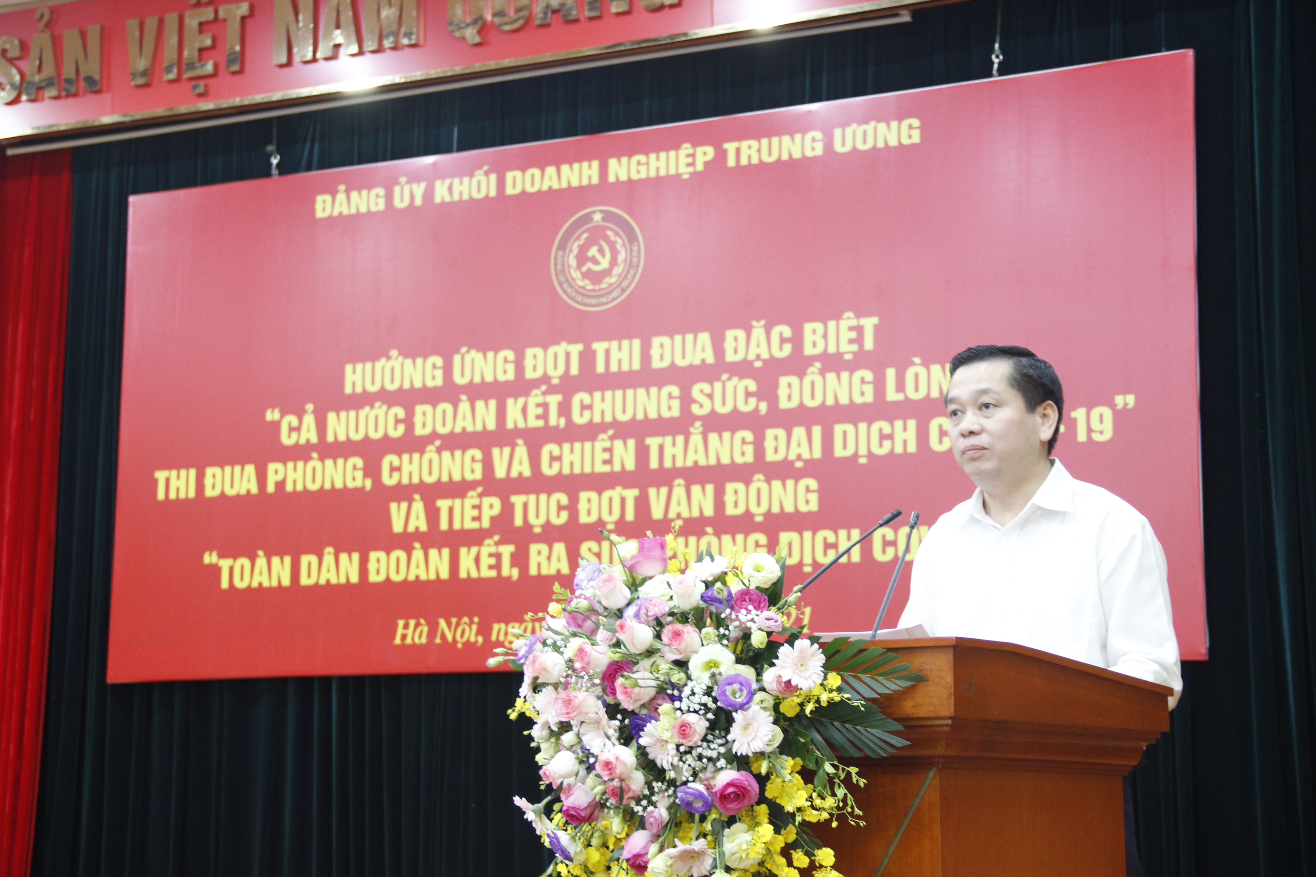 Đồng chí Nguyễn Long Hải, Ủy viên dự khuyết BCH Trung ương Đảng, Bí thư Đảng ủy Khối phát biểu tại chương trình Hưởng ứng.