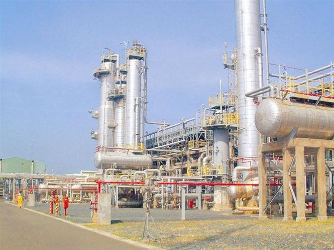 Một góc Nhà máy khí hóa lỏng Dinh Cố.