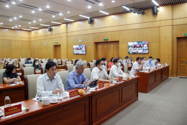 Các đại biểu tham dự Hội nghị tại điểm cầu chính.