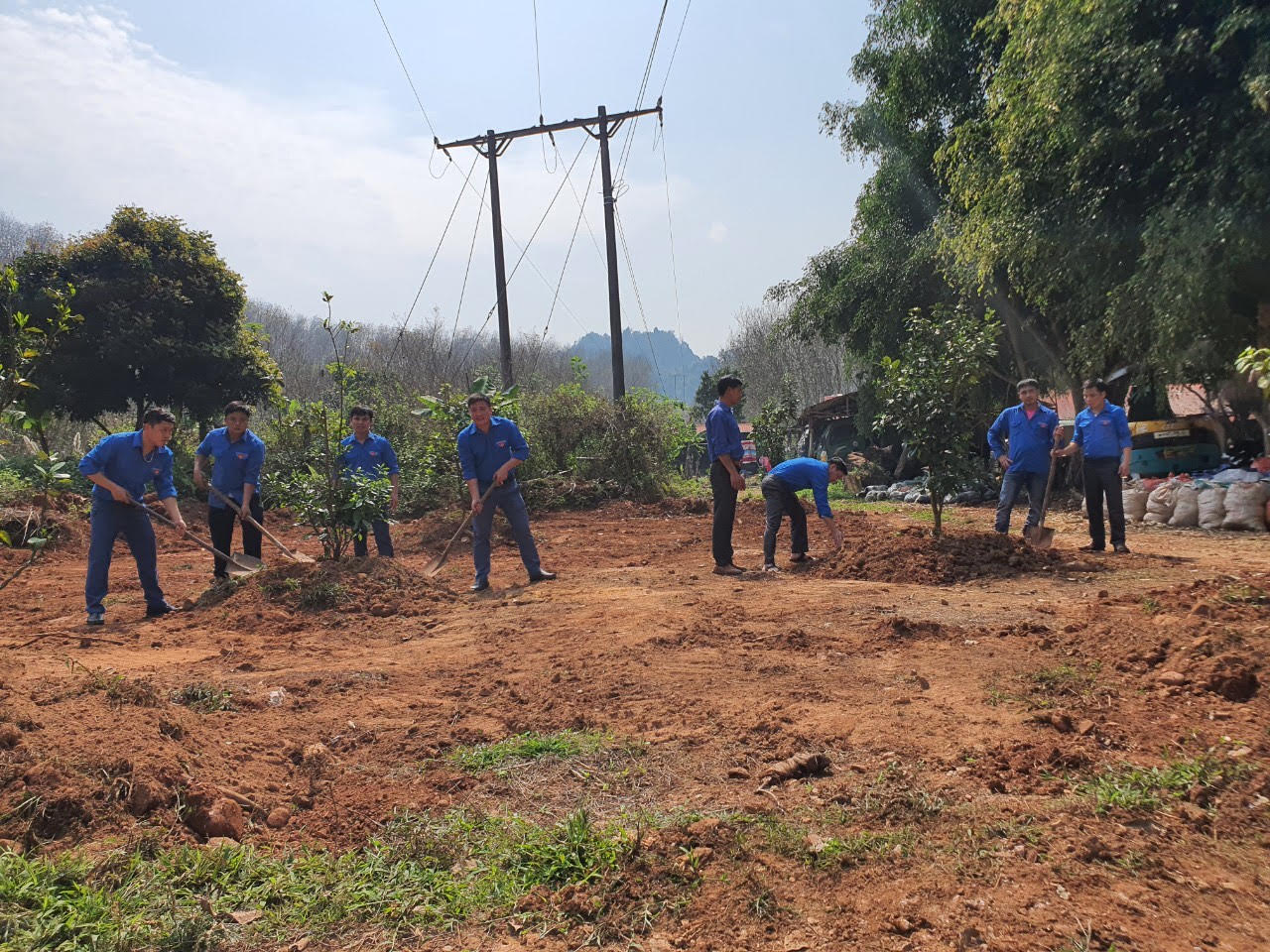 Tuổi trẻ Cao su Lai Châu thực hiện Tết trồng cây năm 2021.