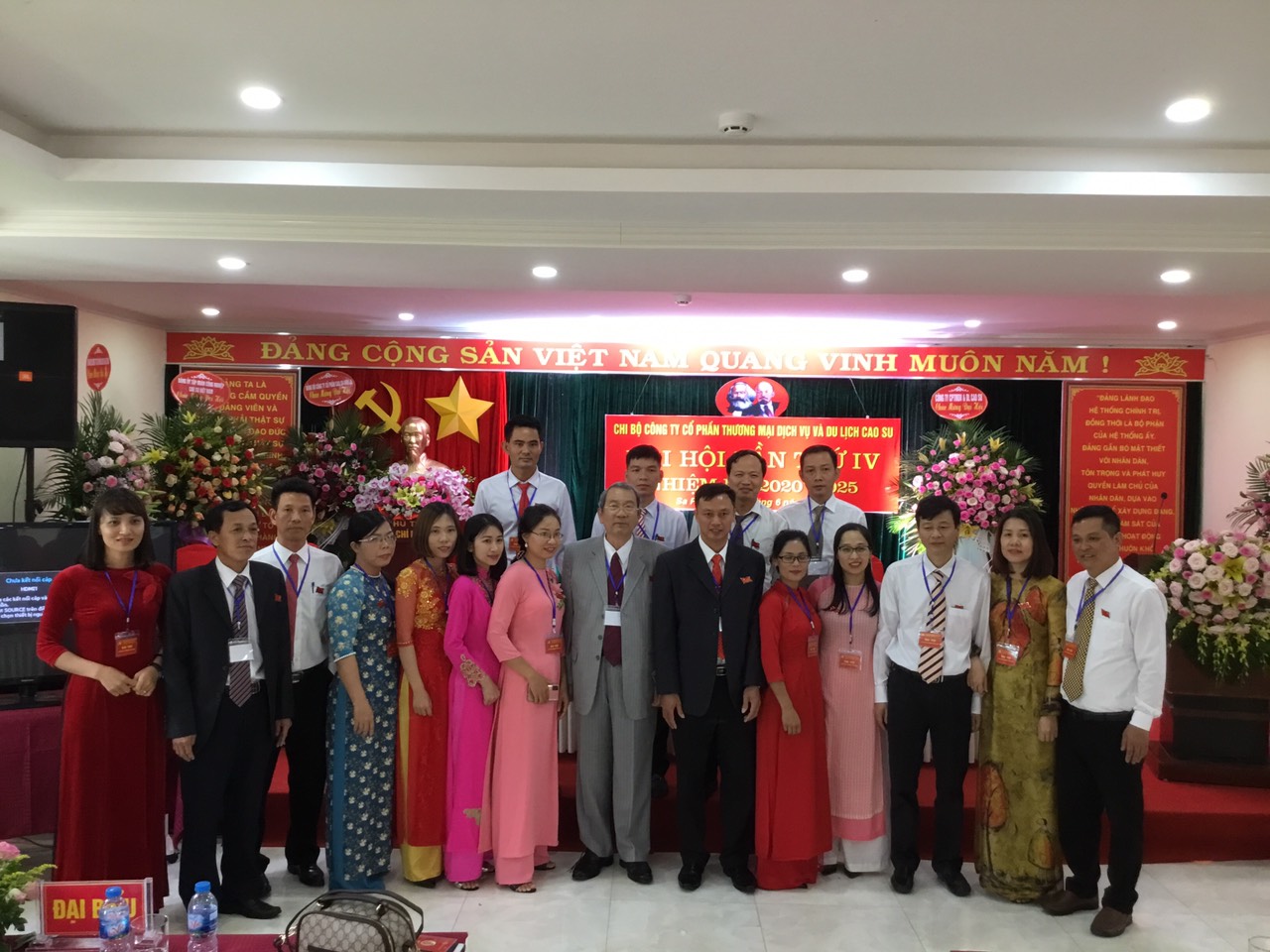 Đại hội Chi bộ Cty CP TMDV&Du lịch Cao su.