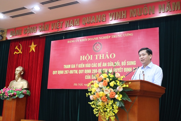 Đồng chí Nguyễn Long Hải - Bí thư Đảng ủy Khối Doanh nghiệp Trung ương phát biểu tại Hội nghị.