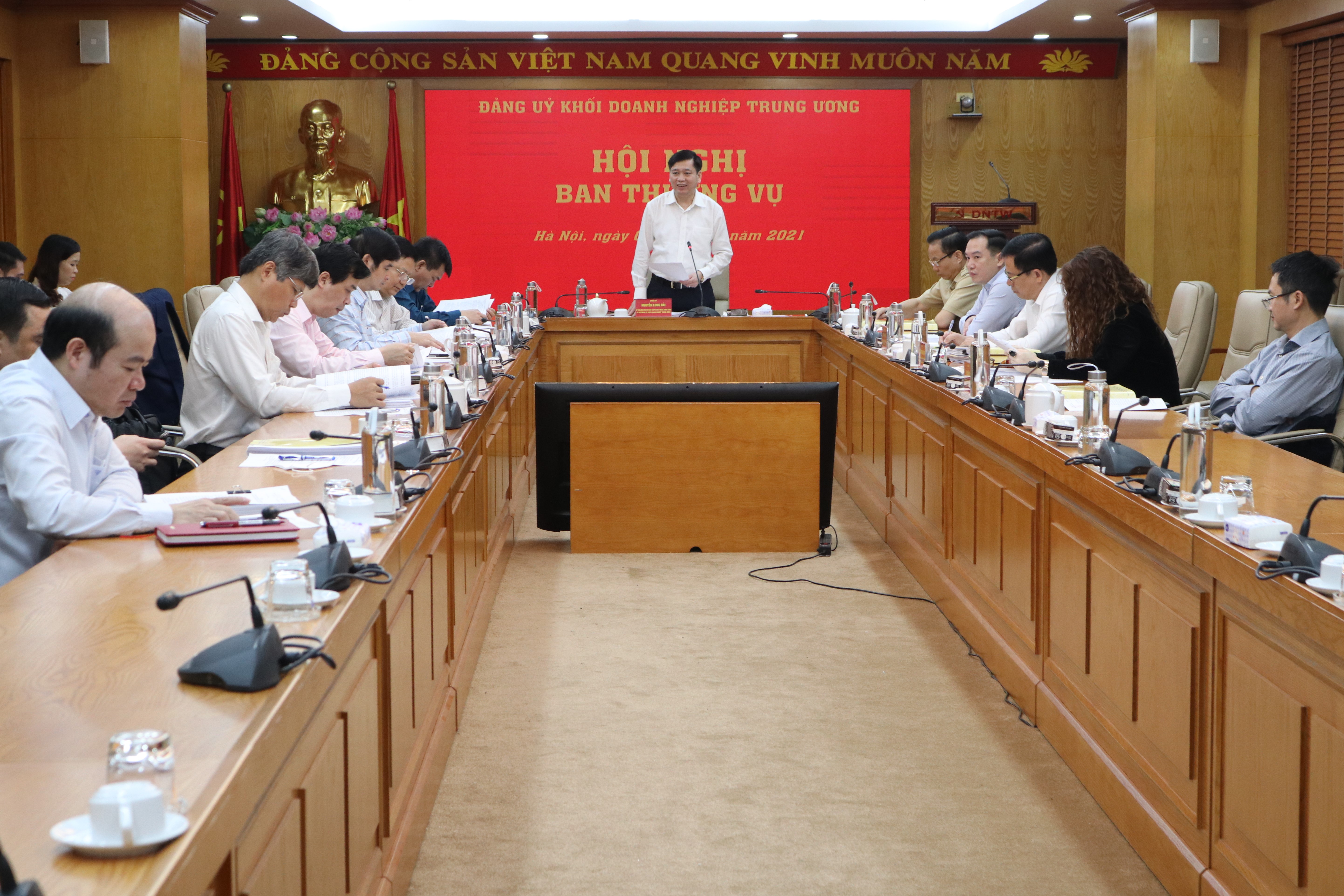 Đồng chí Nguyễn Long Hải, Ủy viên dự khuyết BCH Trung ương Đảng, Bí thư Đảng ủy Khối chủ trì Hội nghị.