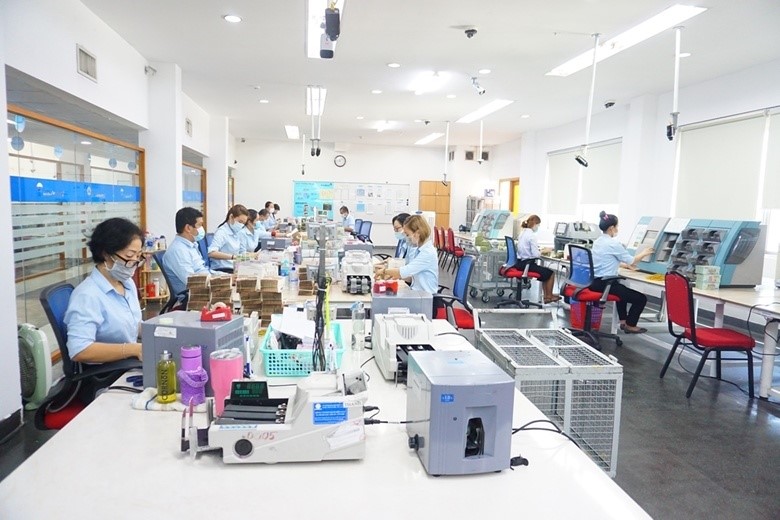 Phòng nghiệp vụ ngân hàng.