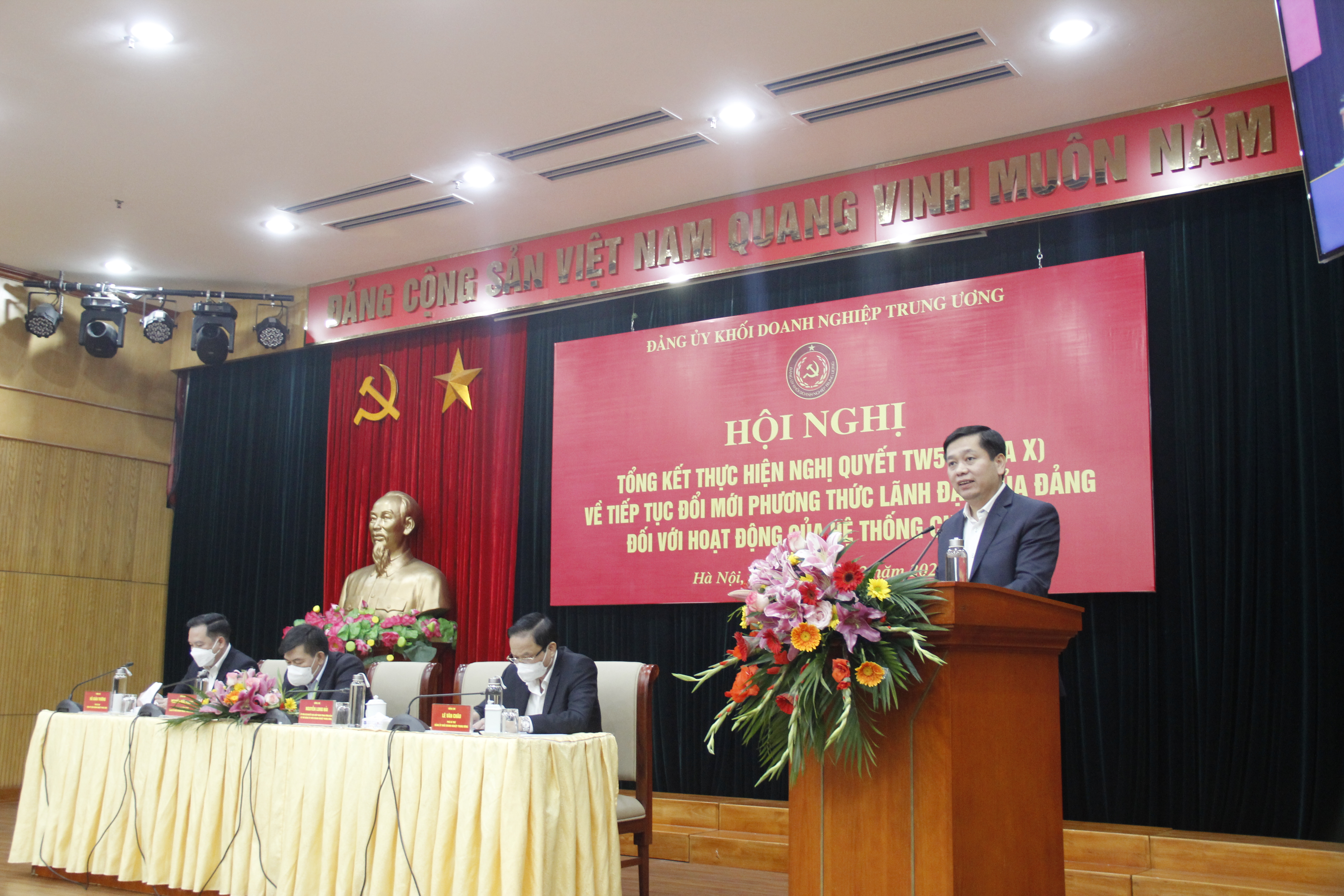 Đồng chí Nguyễn Long Hải, Ủy viên dự khuyết BCH Trung ương Đảng, Bí thư Đảng ủy Khối phát biểu khai mạc Hội nghị.