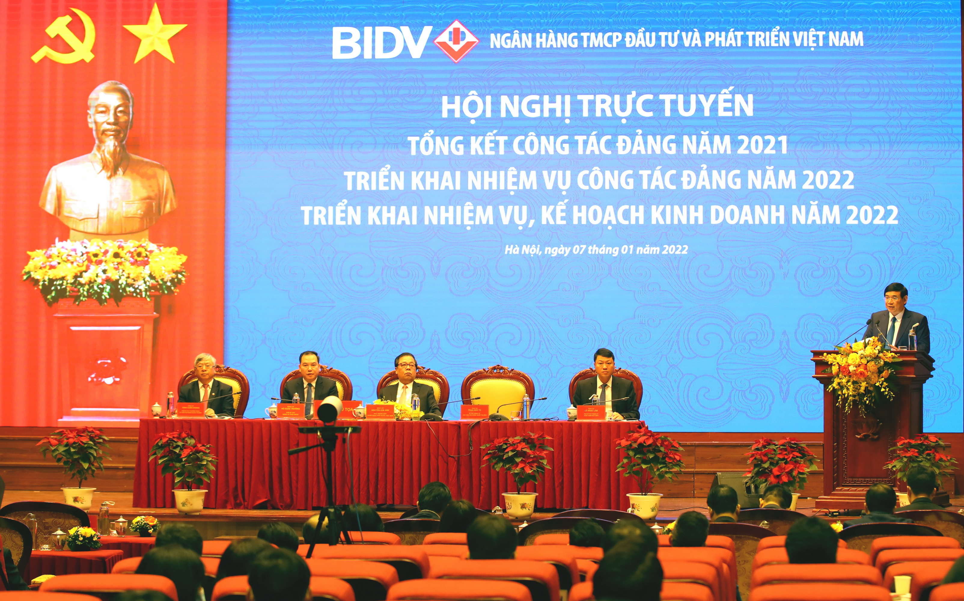 Đồng chí Phan Đức Tú - Ủy viên Ban Chấp hành Đảng bộ Khối Doanh nghiệp Trung ương, Chủ tịch HĐQT BIDV  phát biểu tại Hội nghị.
