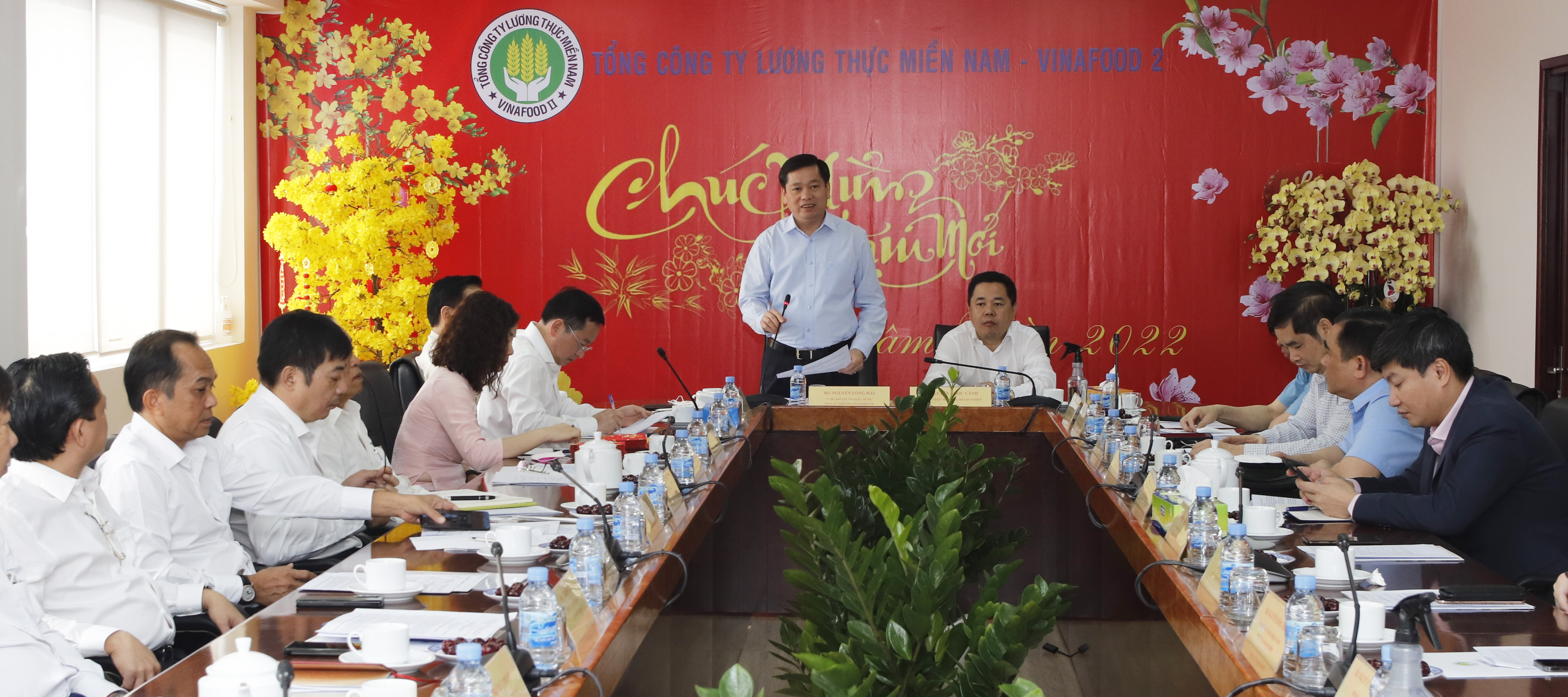 Đồng chí Nguyễn Long Hải - Ủy viên dự khuyết BCH Trung ương Đảng, Bí thư Đảng ủy Khối chủ trì Hội nghị.