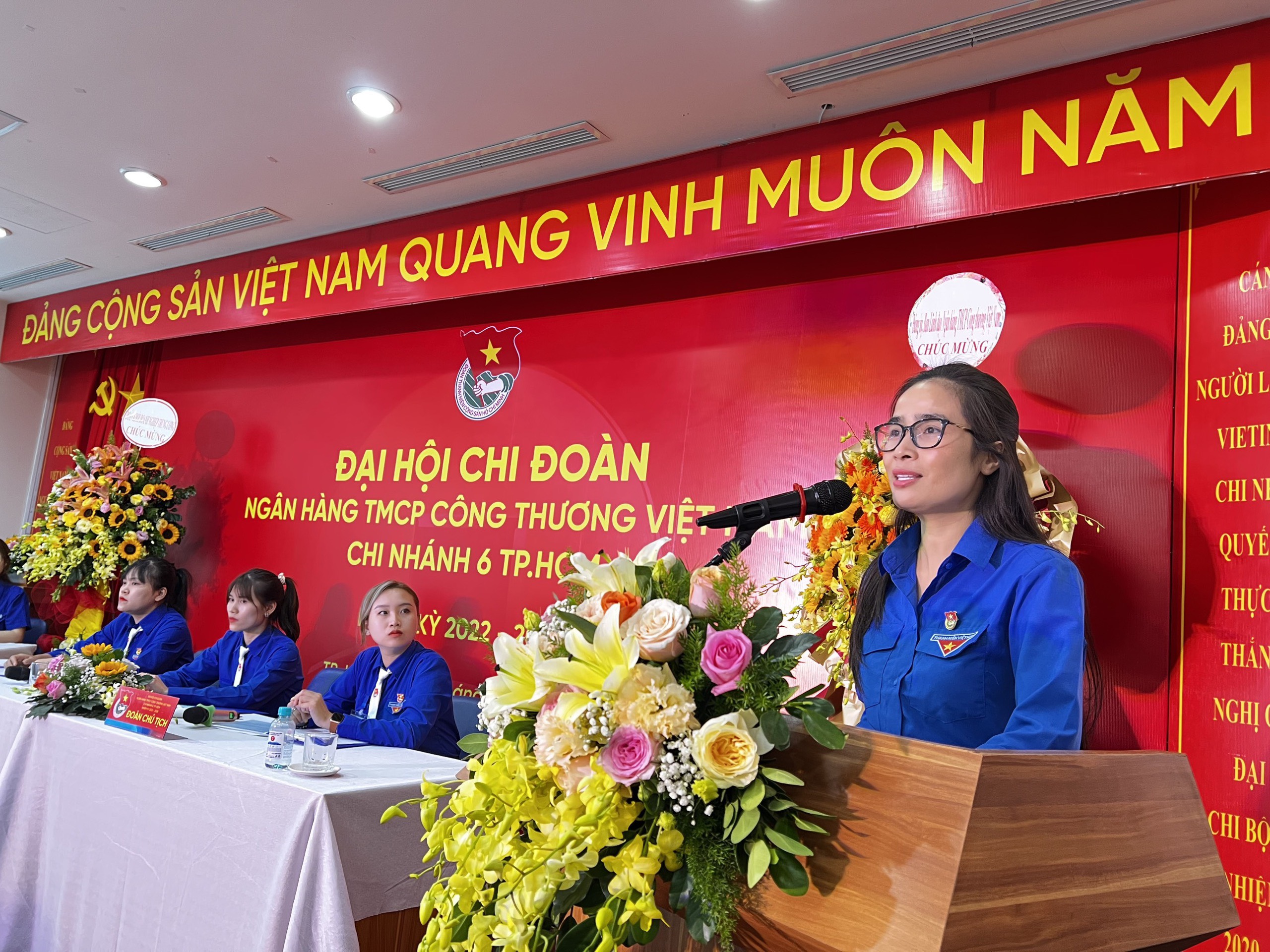 Đồng chí Đoàn Thị Kiều Hương, Uỷ viên BCH Trung ương Đoàn, Uỷ viên BTV Đoàn Khối, Bí thư đoàn thanh niên VietinBank phát biểu chỉ đạo Đại hội.