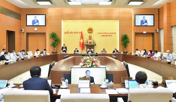 Quang cảnh Phiên họp.