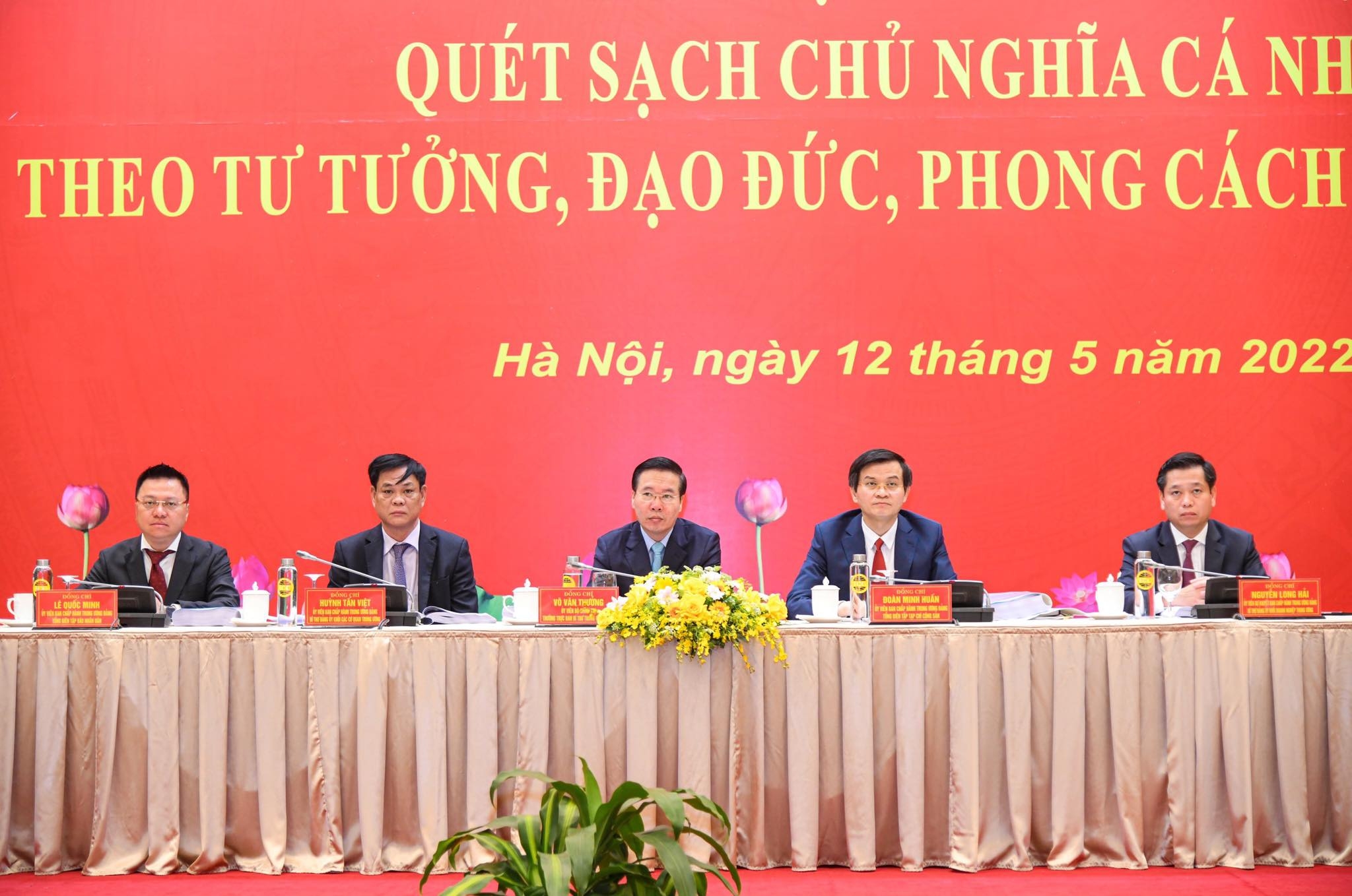 Các đồng chí chủ trì Hội thảo.