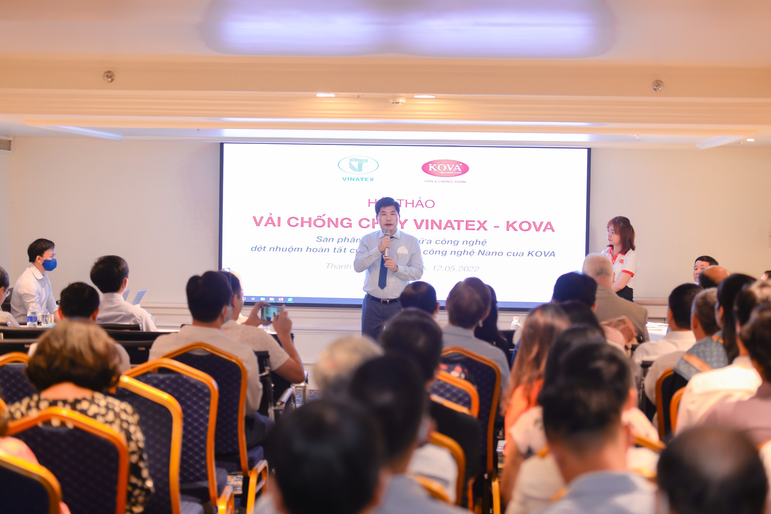 Tổng Giám đốc Vinatex Cao Hữu Hiếu phát biểu khai mạc Hội thảo.